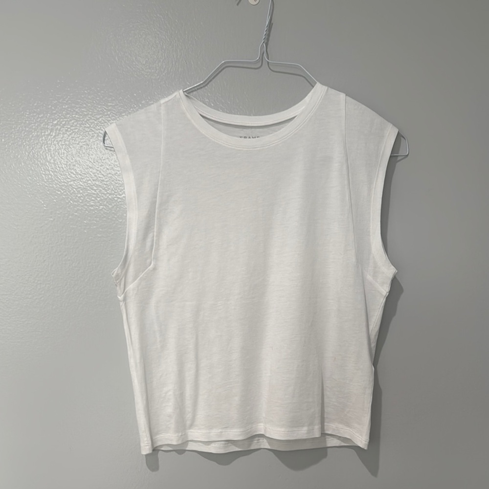 Frame Women's Basic Cropped Tshirt White Top 
Sexy Summer Travel Cruise Resort M